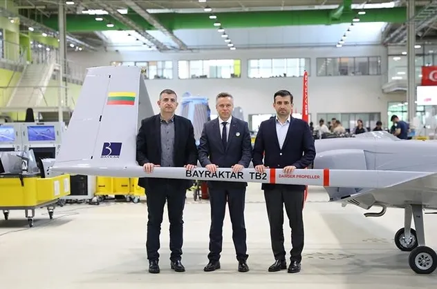 Bayraktar TB2 Litvanya'da posta pulunda: 45 bin pul dolaşıma sokuldu!