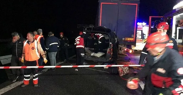 Anadolu Otoyolu’nda tırla minibüs çarpıştı: 5 ölü, 6 yaralı