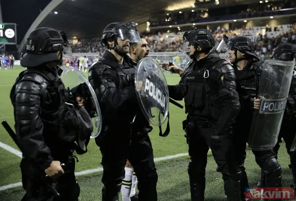 Fenerbahçe maçı olaylar nedeniyle 30 dakika durdu! İşte yaşananlar - 10