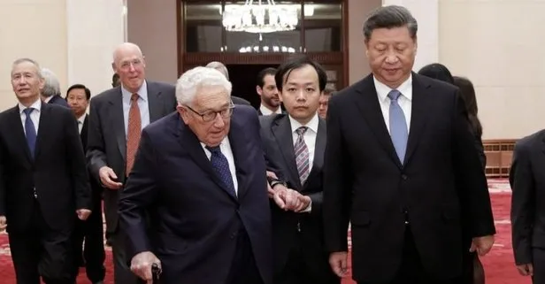 Dünyanın en derin ismi 100 yaşındaki eski ABD Dışişleri Bakanı Henry Kissinger Çin Devlet Başkanı Xi ile görüştü