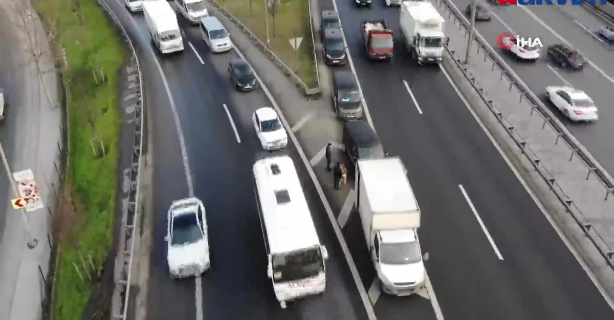 Otoyolu kargo merkezine çevirdiler