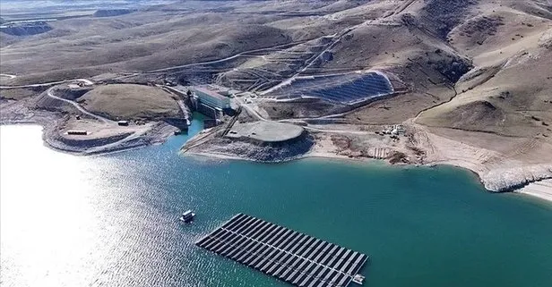 Son dakika: Enerji ve Tabii Kaynaklar Bakanı Alparslan Bayraktar duyurdu! Yüzen güneş santralleri kurulacak