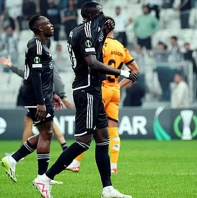 Bana bu küfürleri siz ettiriyosunuz