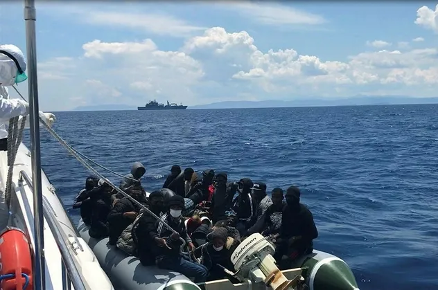 Son dakika: Yunanistan'ın ölüme terk ettiği 85 kaçak göçmen kurtarıldı