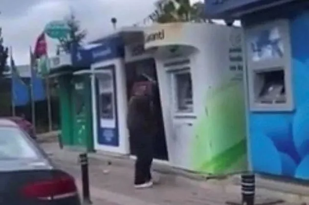 Beykoz'da ATM'lere zarar veren şüpheli yakalanarak hastaneye sevk edildi