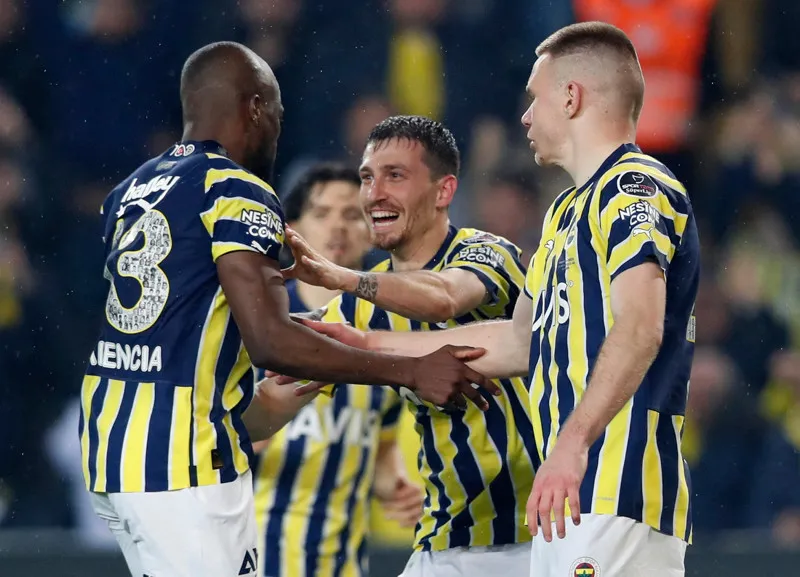 Enner Valencia imzayı attı! Dudak uçuklatan rakam - 16