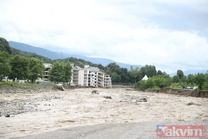 Düzce’de sel bilançosu ortaya çıktı: Otel inşaatı çöktü, su kesintisi başladı