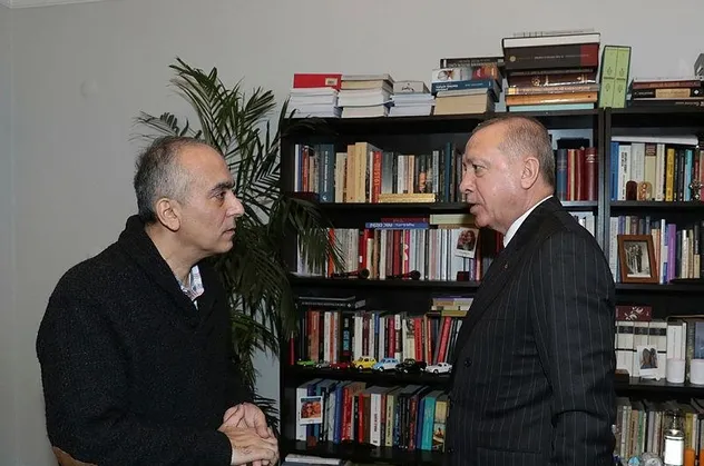 Son dakika: Başkan Erdoğan, AK Parti İstanbul Milletvekili Markar Esayan'ı evinde ziyaret etti