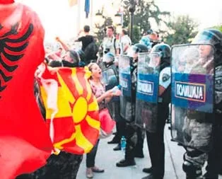 Üsküp’te olaylı gece