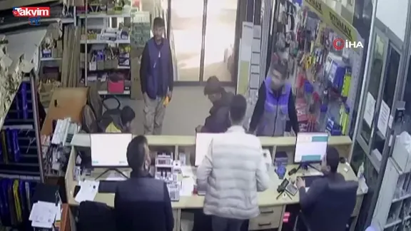 Son dakika deprem anı videosu: AFAD duyurdu! Maraş Elbistan sallandı!