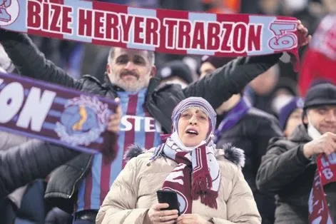 besiktas-teknik-direktoru-onder-karaveli-antalya-kampinda-onemli-aciklamalar-yapti-1643580160621.jpeg Beşiktaş Teknik Direktörü Önder Karaveli, Antalya kampında önemli açıklamalar yaptı-13