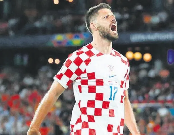 Trabzonspor Teknik Direktörü Bjelica Beşiktaş maçı öncesi oyuncularına seslendi: "90 dakika savaşalım"-5