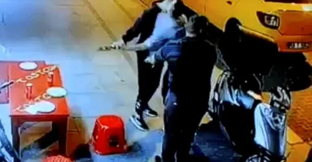 Saniyeler sonrası dehşet! Yan bakma kavgasında kan aktı