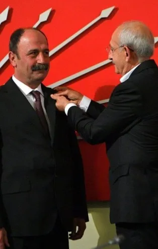 Bu da CHP'ye Kandil'den "ithal" danışman! Kemal Kılıçdaroğlu'nun rozet taktığı Nuşirevan Elçi'nin PKK ve Abdullah Öcalan paylaşımları ortaya çıktı