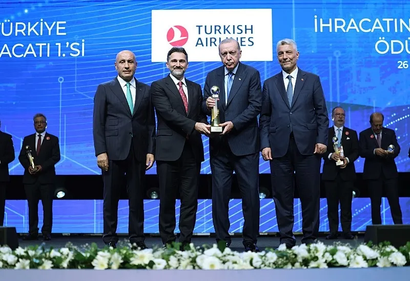 baskan-erdogan-ihracata-yeni-destegi-acikladi-gunluk-limiti-5-milyar-tlye-yukseltiyoruz-1782482644446.jpeg Başkan Erdoğan ihracata yeni desteği açıkladı: "Günlük limiti 5 milyar TL'ye yükseltiyoruz"-5