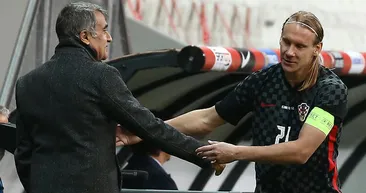 Türkiye-Hırvatistan maçında koronavirüs şoku! Beşiktaşlı Domagoj Vida pozitif çıktı, apar topar oyundan alındı