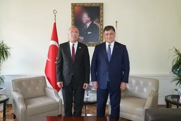Gelini kayırdı işçileri kovdu!