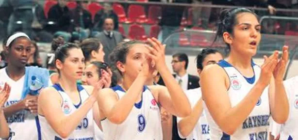 Potada kızlar coştu bir kere