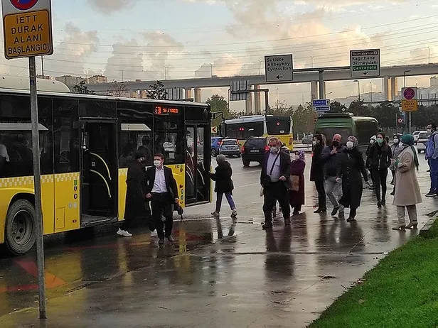SON DAKİKA: İstanbul'da toplu ulaşımda manzara değişmiyor: Seferler yetersiz-4