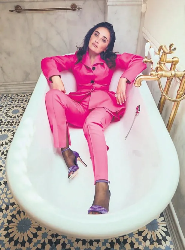 aynur-aydin-gece-hayatindan-uzak-durma-nedeni-acikladi-1674945179708.jpeg Aynur Aydın gece hayatından uzak durma nedeni açıkladı!-11