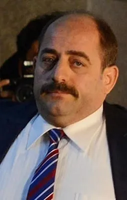 Merkel beslemesi Zekeriya Öz’ün yeni ini