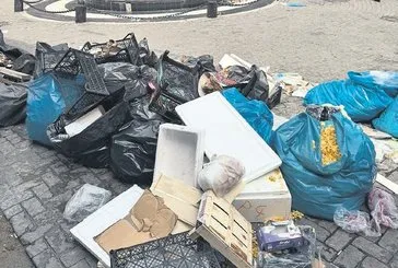CHP’de Para Kulelerinin yerini çöp kuleleri aldı! Belediye yevmiyeli işçi aramaya başladı!