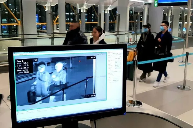 Çin'den İstanbul'a gelen yolcuların termal kameralarla koronavirüs kontrolü devam ediyor
