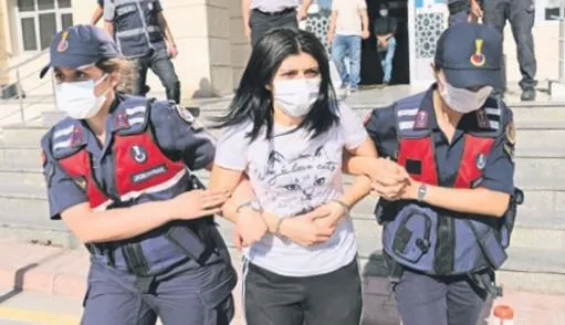 annelik-askina-annesinden-alinan-bobrekle-hayata-tutundu-1683411151935.jpeg Annelik aşkına: Annesinden alınan böbrekle hayata tutundu!-11