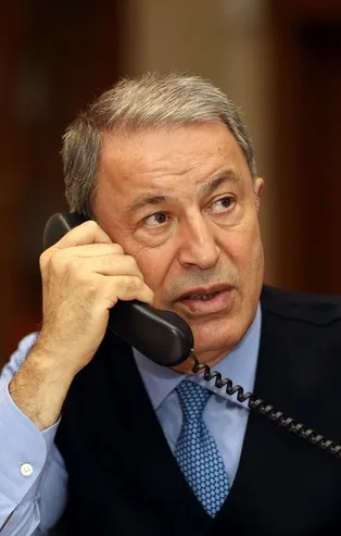 SON DAKİKA: Bakan Akar Letonyalı mevkidaşı ile görüştü