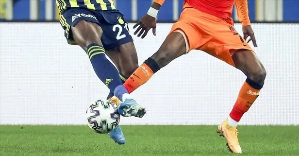 G.Saray ile F.Bahçe arasındaki derbilerde kartlar havada uçuşuyor!