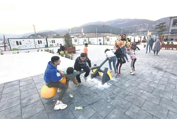 Kalyon Konteyner Kent depremzedelere yuva oldu