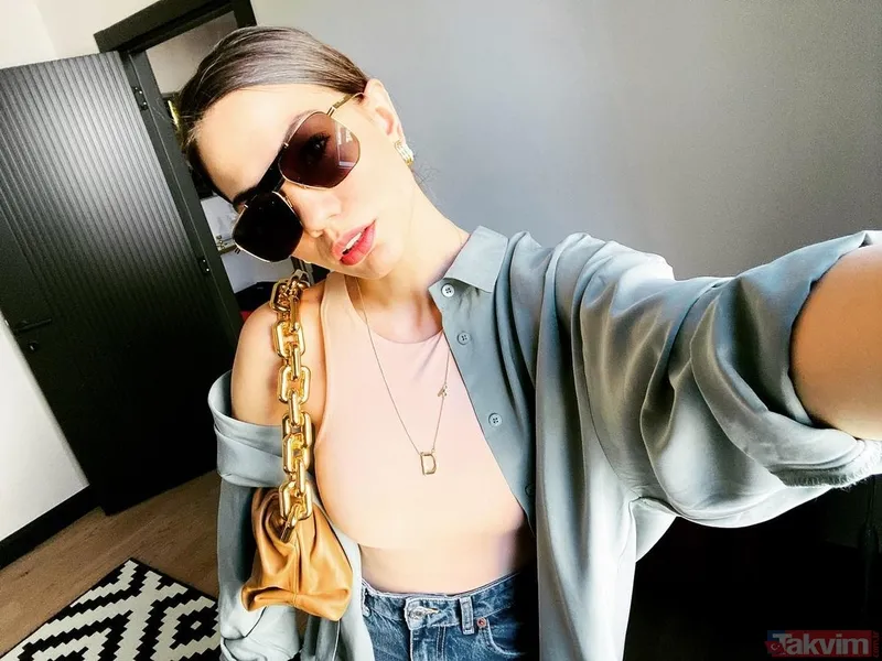 Demet Özdemir’den bikini şov! Önce havuz pozunu paylaştı sonra aşka geldi gören dönüp bir daha baktı sevgilisi Oğuzhan Koç ile…