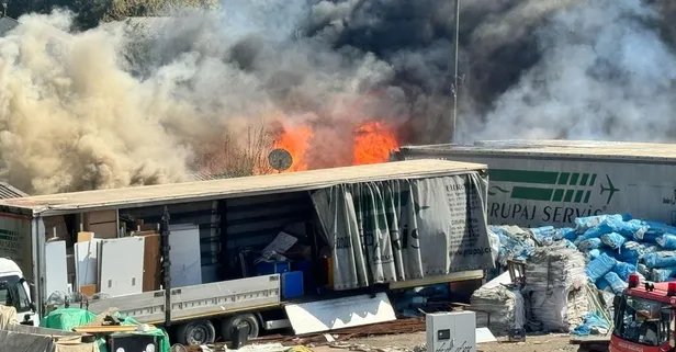 Pendik'te Yediemin Otoparkında yangın!