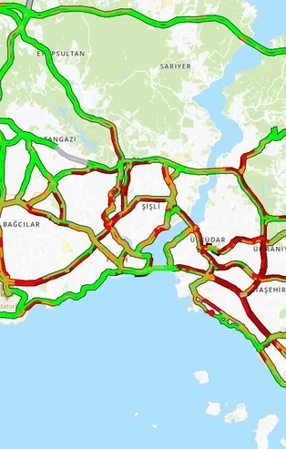 İstanbul'da sağanak yağış sonrası trafik durma noktasına geldi!