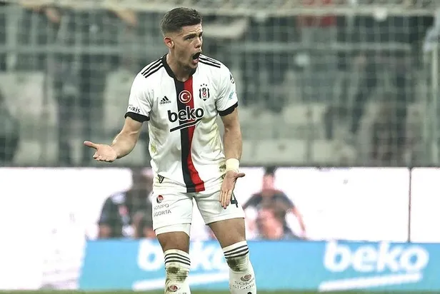 besiktas-bu-sezon-adeta-tarihi-tersten-yaziyor-1997-98-sonrasi-en-kotu-34-haftalik-performansina-imzasini-atti-1651012557797.jpeg Beşiktaş bu sezon adeta tarihi tersten yazıyor! 1997-98 sonrası en kötü 34 haftalık performansına imzasını attı-3