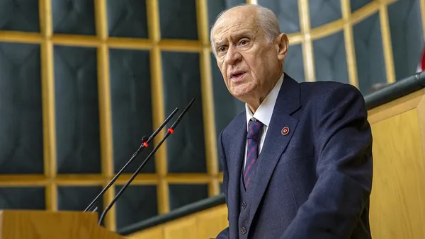 mhp-lideri-bahceliden-terorle-mucadelede-devlet-seref-madalyasi-teklifi-1660739991487.jpg MHP lideri Bahçeli'den terörle mücadelede 'Devlet Şeref Madalyası' teklifi-2