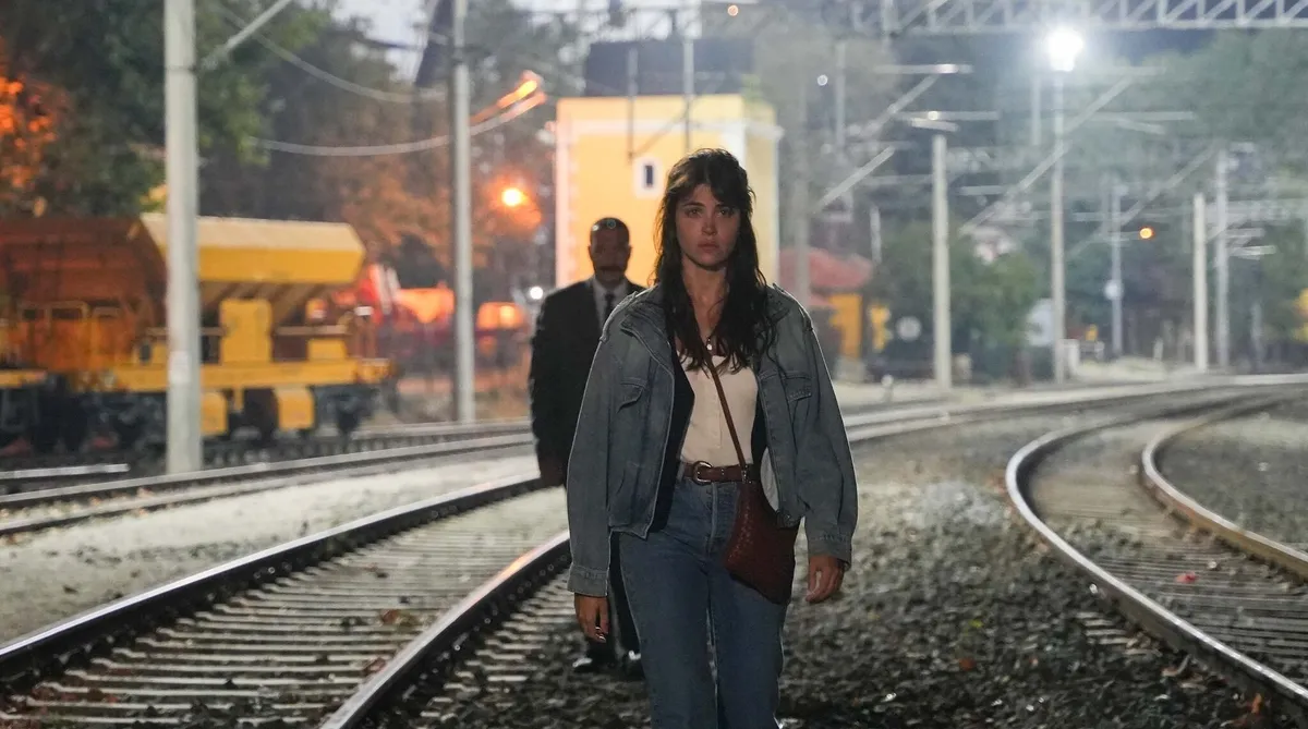 1790932998357.jpg Perşembe’nin Güneşi Yine atv’de doğdu! Reyting şampiyonu dizide Leyla ölümden döndü, bağ evinde büyük yüzleşme-1
