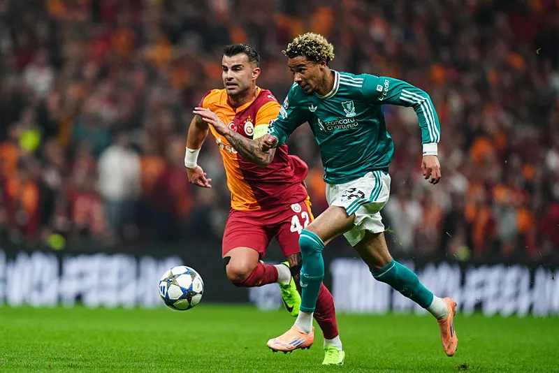 Spor yazarları Galatasaray'ın Liverpool zaferini değerlendirdi! "Enerji patlaması" - 4