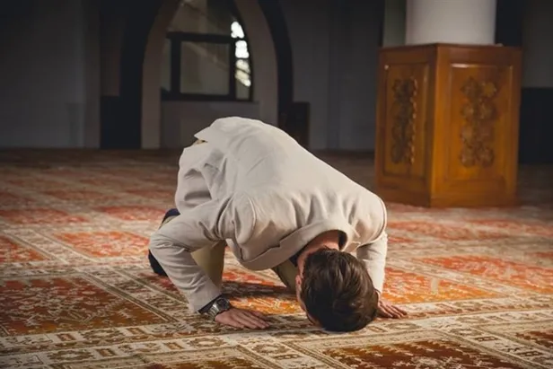 regaip-kandilinde-yapilacak-ibadetler-regaip-kandili-12-20-rekat-namaz-nasil-kilinir-regaip-kandilinde-kilinac-1704901142636.jpg REGAİP KANDİLİ'NDE YAPILACAK İBADETLER! Regaip Kandili 2-4-12 rekat hacet namazı nasıl kılınır? Regaip Kandili'nde kılınacak namazlar...-8