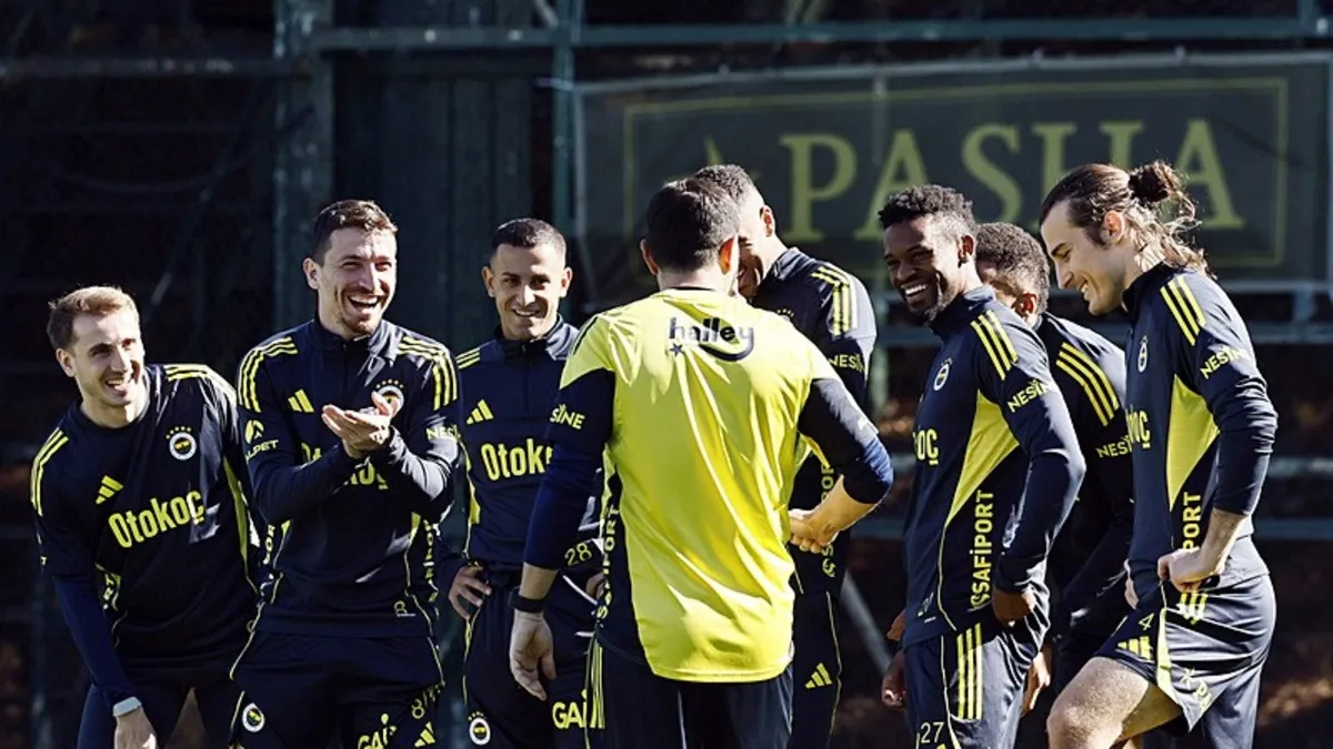 Fenerbahçe derbiye hazırlanıyor