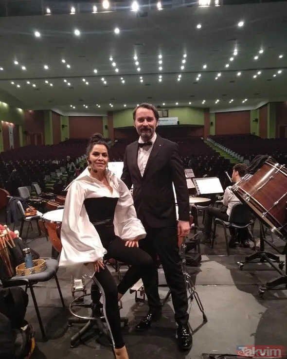 Sevilen Oyuncu Nursel Köse, Bir Kanalda Yayınlanan Magazin Programına Konuk Oldu. 14 Yıldır Ulrich Mertin İle Aşk Yaşan Köse, Bir Yıl Önce Evlendiğini İtiraf...