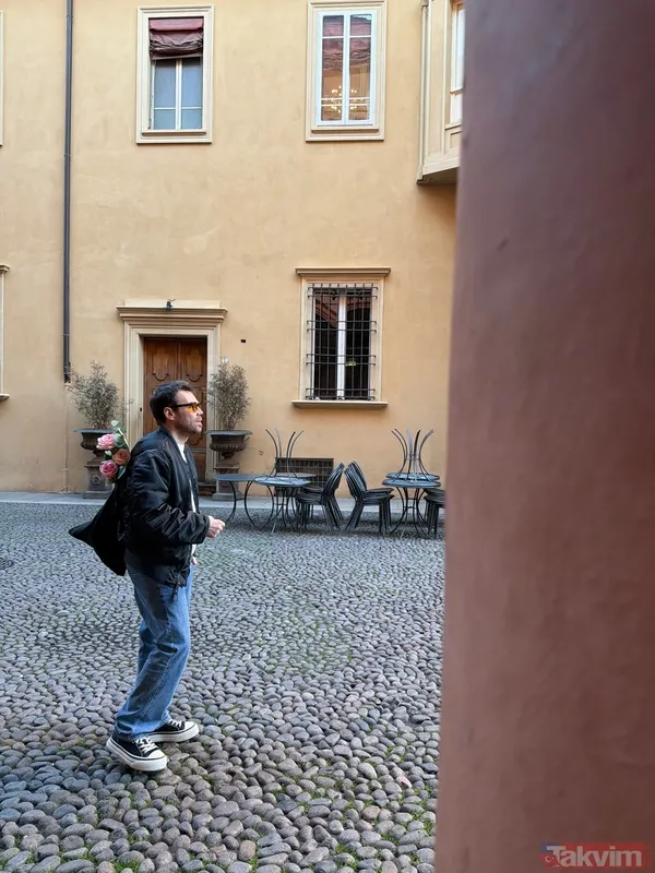 Murat Dalkılıç pantolonundaki ıslaklığı açıkladı: “Annem sahnede altıma yaptığımı zannetmiş” - 8