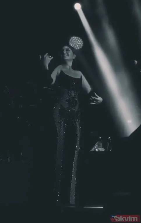 Hakan Ural’ın ‘yaşayan efsane’ dediği eski eşine bakın! Sibel Can vücudunu saran elbisesiyle oryantal yaptı ilk tepki Melisa Ural’dan! - 11