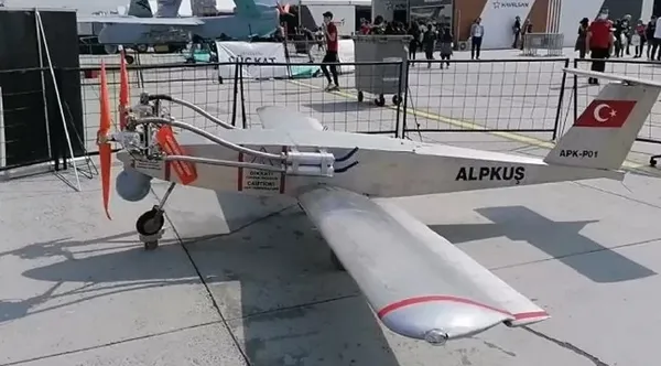 yunan-basinindan-gulduren-mansetler-alpkus-taklidi-talos-turkiyeyi-korkutmus-1670240976969.jpg Yunan basınından güldüren manşetler: Alpkuş taklidi Talos Türkiye'yi korkutmuş-6