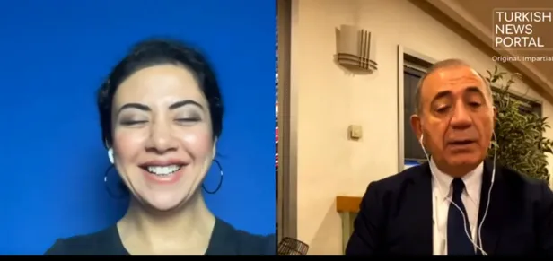 chpli-gursel-tekin-abdli-jeremy-rifkinin-yerli-ve-milli-oldugunu-savundu-sunucu-kendisini-gulmekten-alamadi-1670098380959.jpg CHP'li Gürsel Tekin, ABD’li Jeremy Rifkin’in yerli ve milli olduğunu savundu sunucu kendisini gülmekten alamadı-7