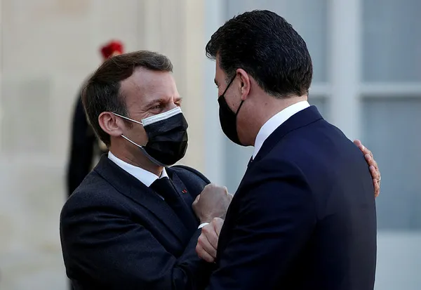 fransa-cumhurbaskani-emmanuel-macron-ve-ikby-baskani-barzani-pariste-bir-araya-geldi-1617122121715.jpg