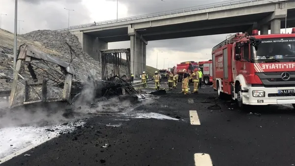 Kuzey Marmara Otoyolu'nda panik anları! Alev alev yandı...-1