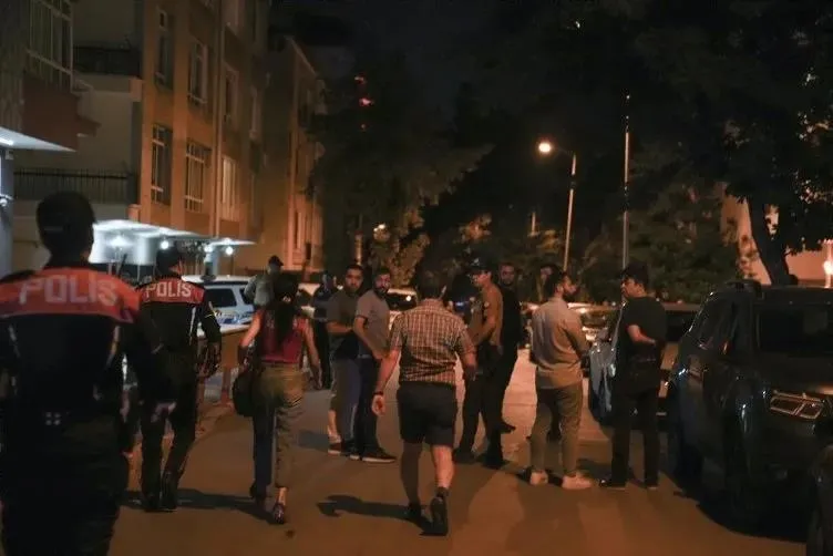 1722498423053.jpeg Olayın ardından bölgeye ekipler sevk edildi.