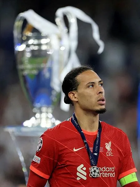uefa-sampiyonlar-liginde-sezonun-en-iyi-11i-belli-oldu-1653992709536.jpeg UEFA Şampiyonlar Ligi'nde sezonun en iyi 11'i belli oldu-7