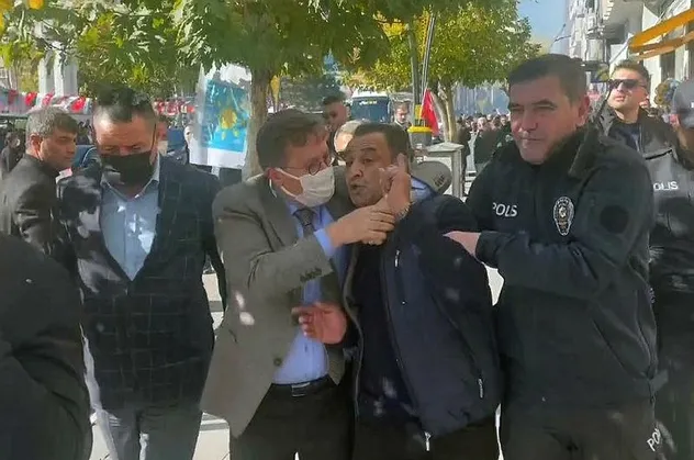 Kulislerde dolaşan iddia: Meral Akşener'den partisinin 81 il teşkilatına "Lütfü Türkkan’ı koruyun" talimatı